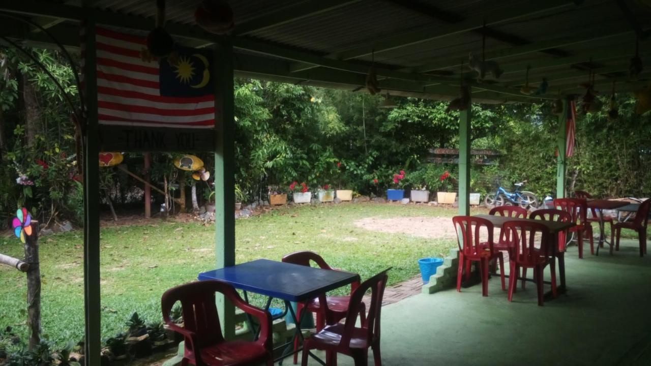 Fatehah Inn Kuala Tahan Exterior photo